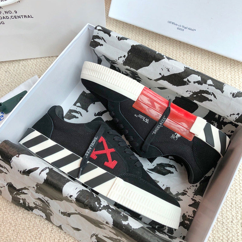 OFF-WHITE Men's and Women's  Sneakers